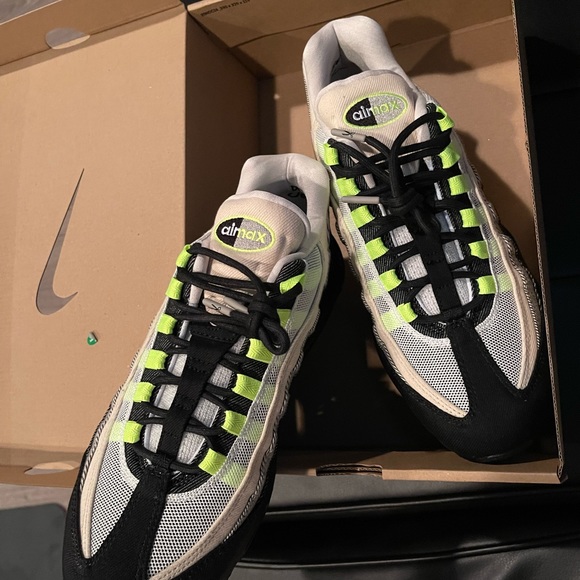 Air Max 95 DNHM - Picture 6 of 6